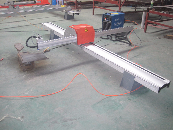 Cina produsen pemotong plasma portabel cnc untuk memotong aluminium Stainless Steel / Besi / Logam
