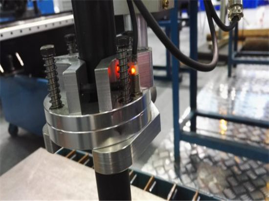 Baja karbon pemotong stainless steel mesin cnc plasma