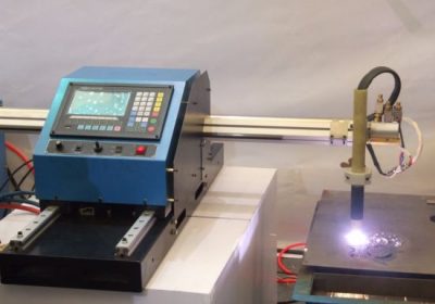 Fitur hebat 1500 * 3000mm cnc mesin pemotong plasma definisi tinggi dengan rotary