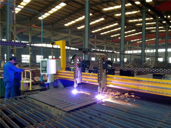 Mesin pemotong plasma cnc kualitas Eropa dengan generator dan rotary untuk logam