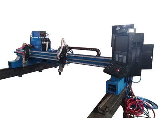 Logam Baja Gantry Type CNC Plasma Cutter / Cutting Machine untuk Baja Ringan