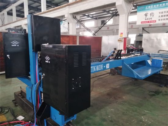 Jiaxin Harga Murah 1325 CNC Plasma Cutting Machine Dengan THC untuk perangkat lunak Fastcam Baja asli